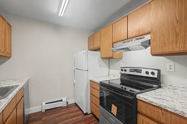 Building Photo - 174 High St Unit 309