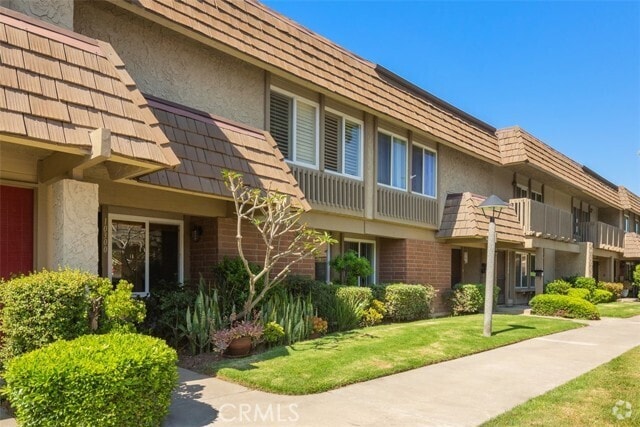Building Photo - 10300 Columbia River Ct Rental