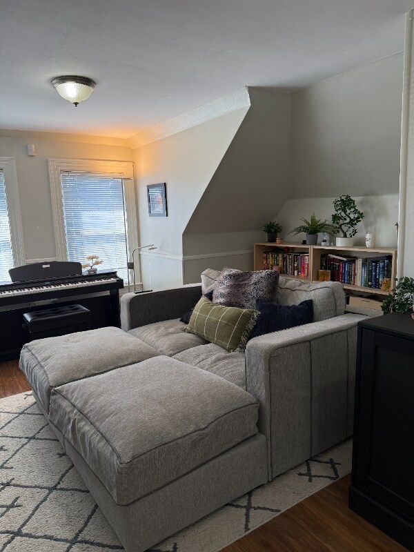 Photo - 130 Elmgrove Ave Unit 3