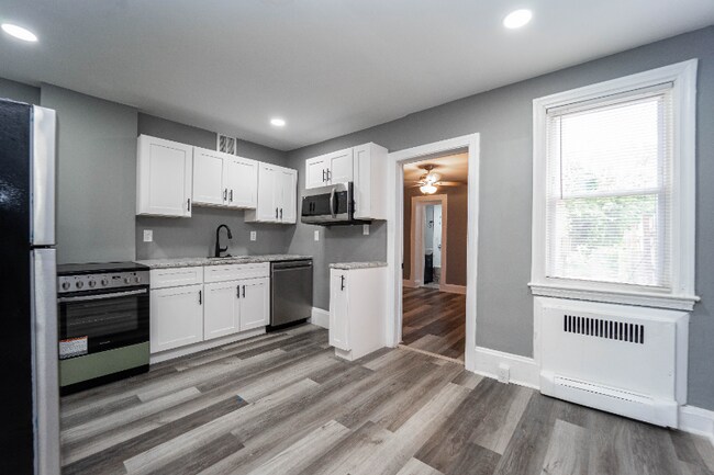 Photo - 3122 Presstman St