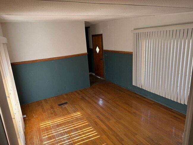 Photo - AVAILABLE NOW!