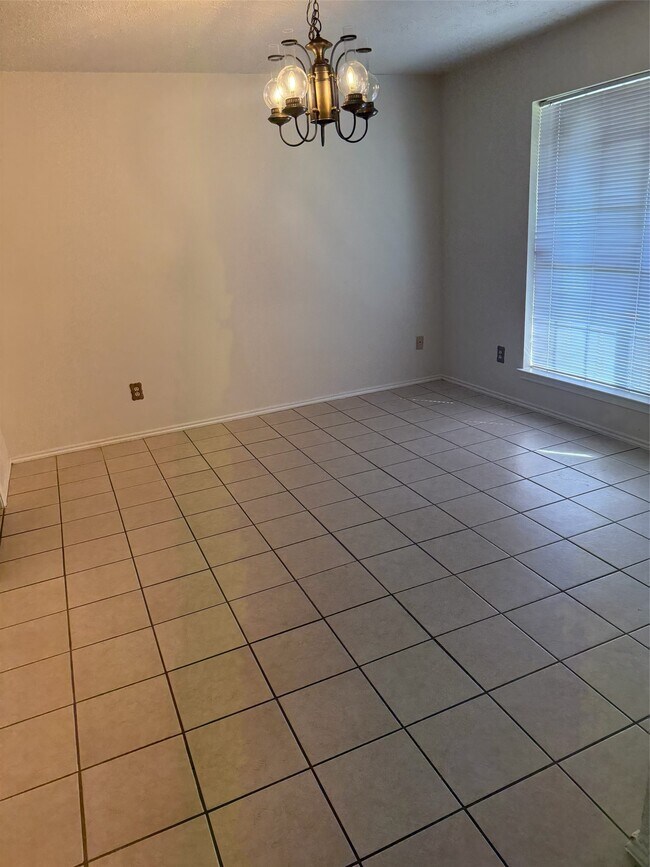 Photo - 18023 Garden Manor Dr