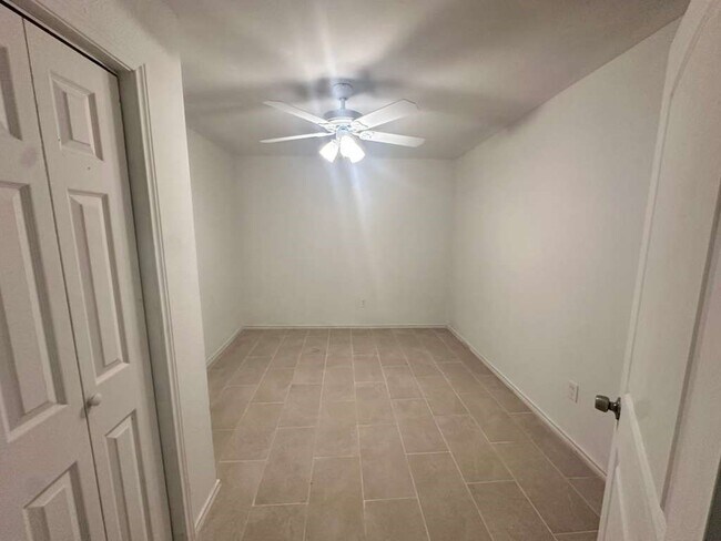 Photo - 2415 Blackridge Rd