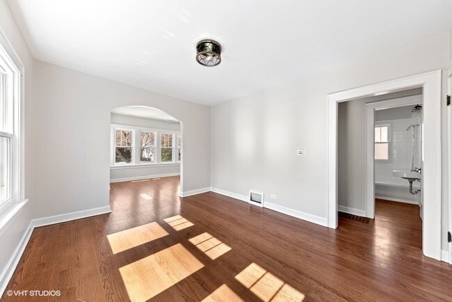 Photo - 133 S Vail Ave