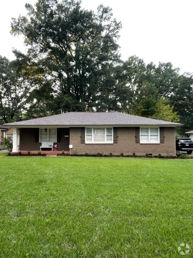 Building Photo - 3BD/2BA Home Located in Colonial Acres