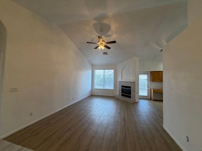 Photo - Move-In Ready Single Story with New Flooring!