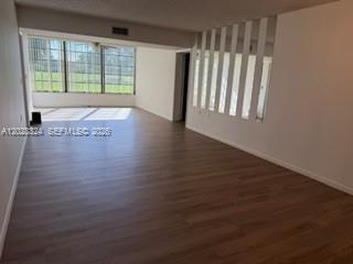 Photo - 1502 Whitehall Dr Unit 105