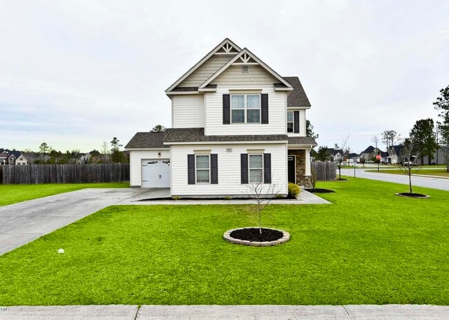 Building Photo - 307 First Post Rd