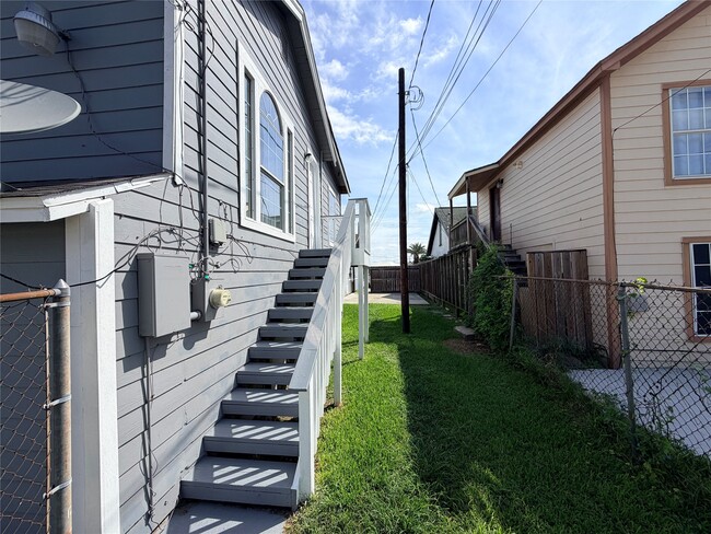 Photo - 2809 Market St
