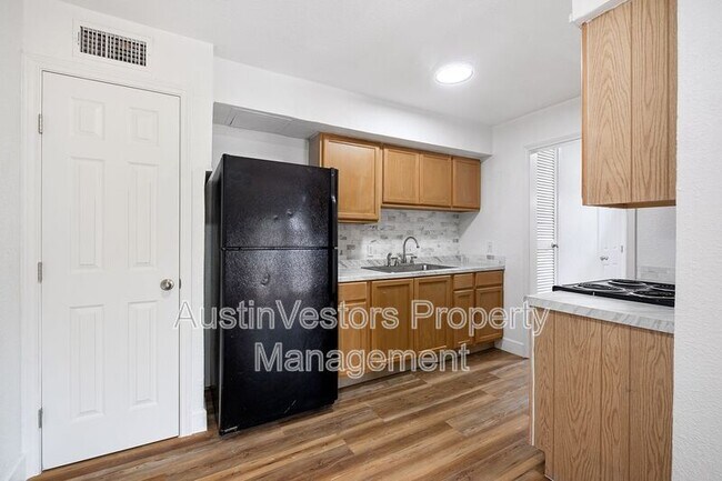 Photo - 2217 Mission Hill Dr Unit D