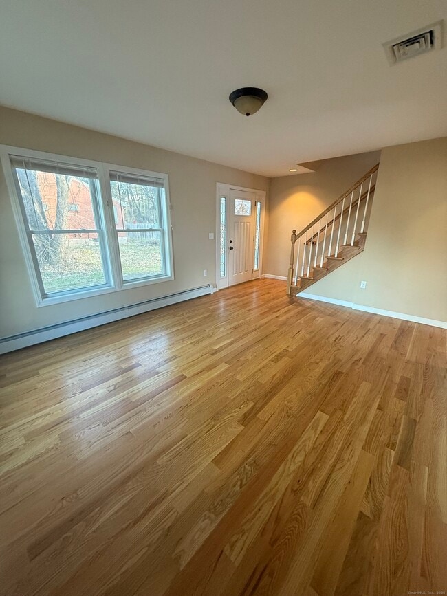 Photo - 49 Franklin St Unit A