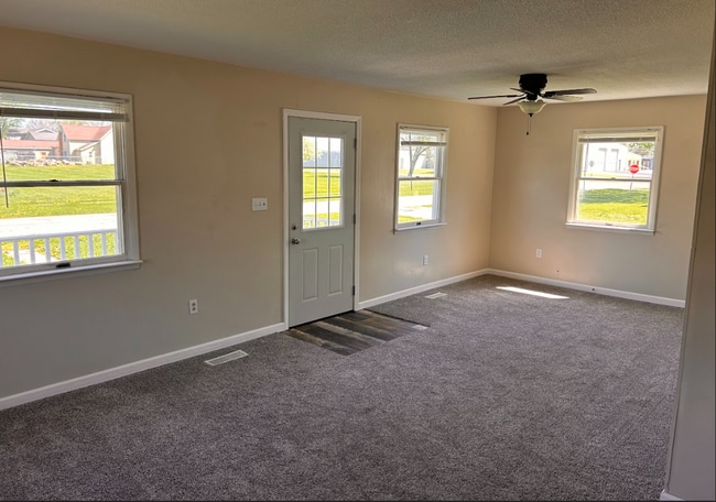 Photo - 301 Church St