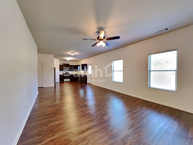 Photo - 4013 Clay Ct SE