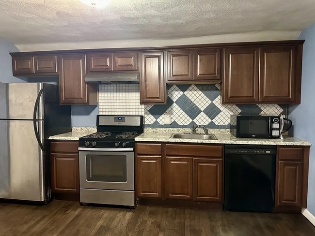 Photo - 163 Saratoga St