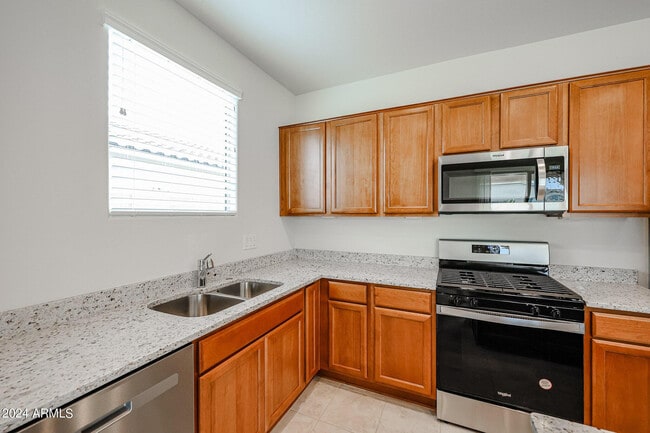 Photo - 9037 W Luke Ave