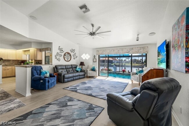 Photo - 2556 SW 28th Pl