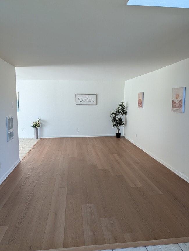 Building Photo - 2890 W 235th St Unit 3
