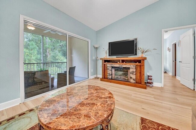 Photo - Beautiful Stoney Creek Condo with Garage