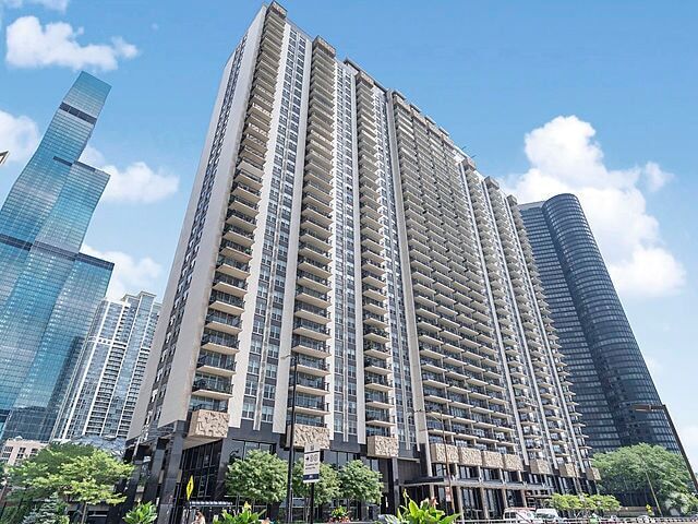 Building Photo - 400 E Randolph St Unit 2215 Rental