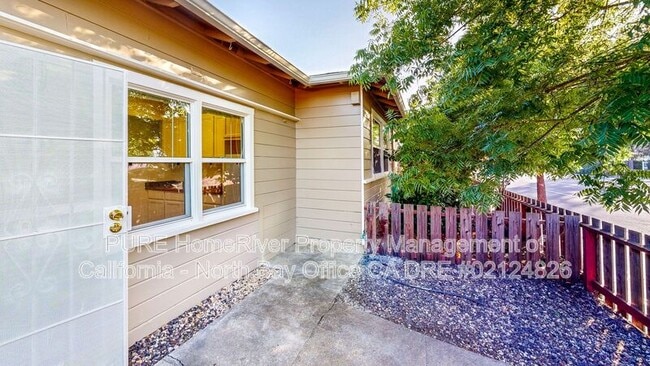 1430 Sonoma Ave