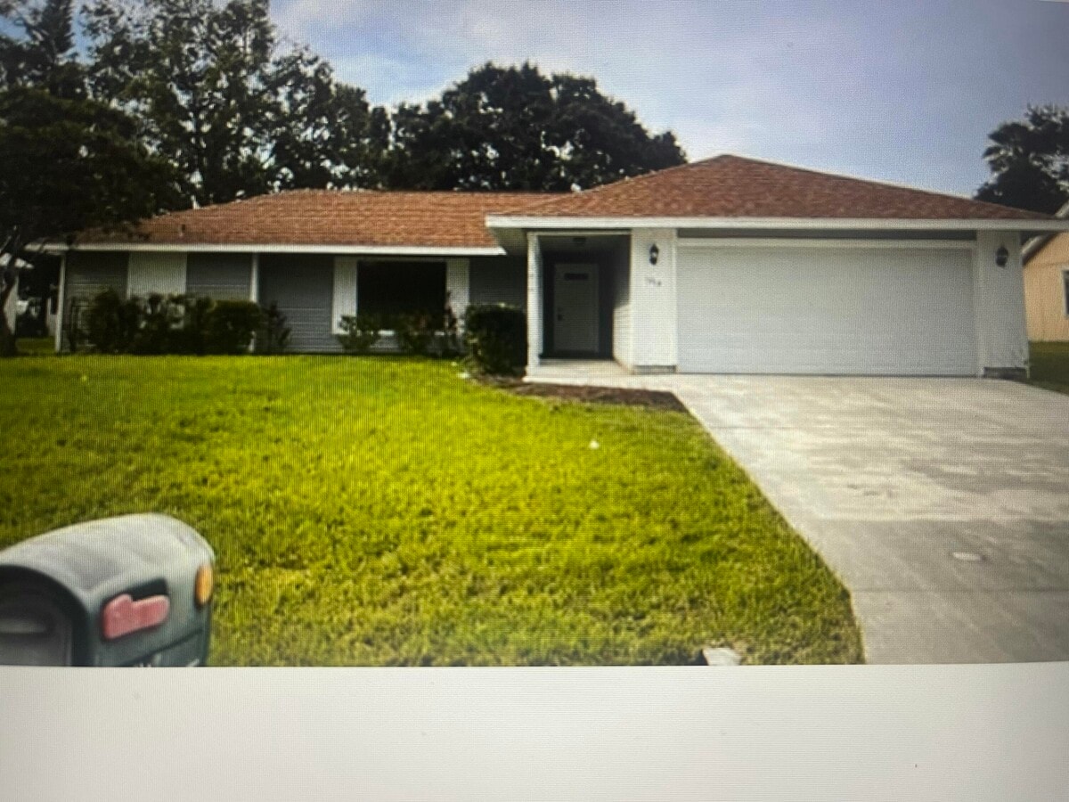 Photo - 1019 SW Aurelia Ave