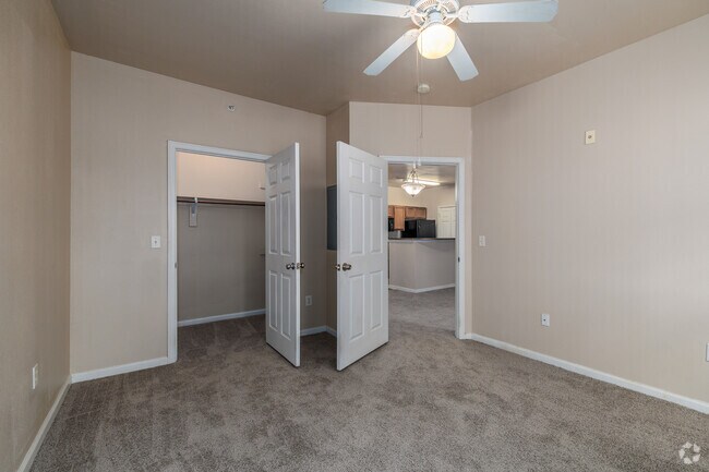 1BR, 1BA - 770SF - Bedroom