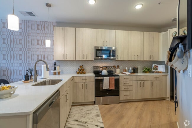 1BR, 1BA - 843SF - Kitchen