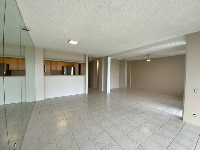 Photo - WINDWARD PASSAGE WITH OCEAN VIEWS Unit 811