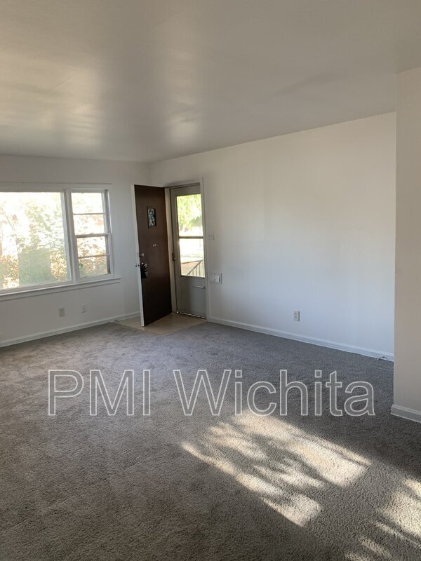 Photo - 6154 E Harry St