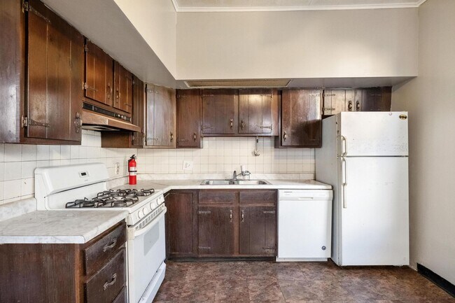 Photo - 4431 Howley St