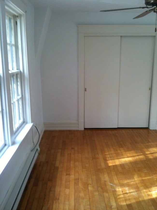 Photo - 2400 N 2nd St