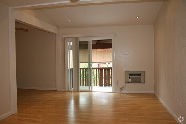 Building Photo - 1030 W MacArthur Blvd Unit 76 Rental