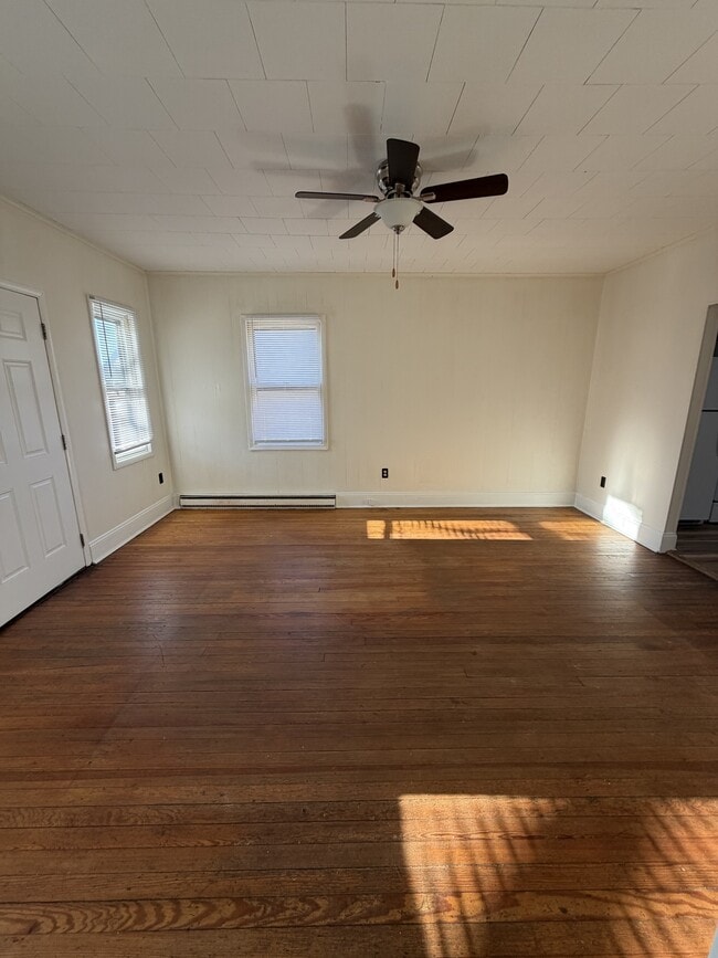 Photo - 106 Crockett Ave