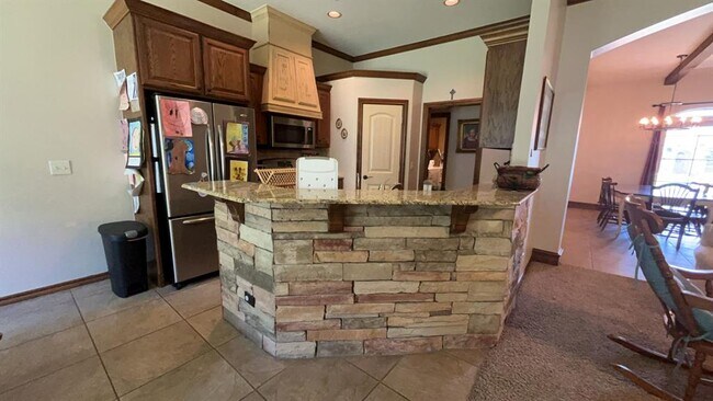 Photo - 805 NW 193rd St