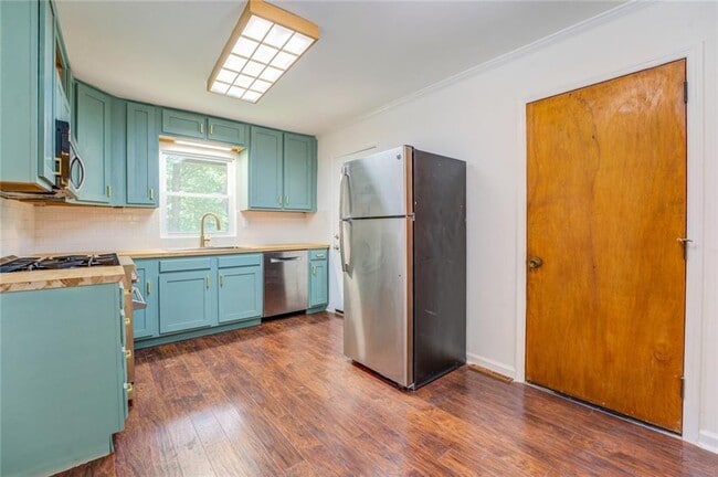 Photo - 1288 Elva Dr SW