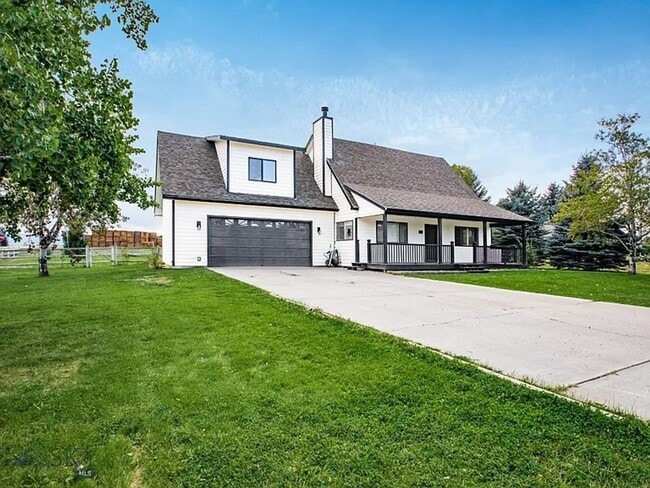 Photo - Cute House, Large Yard