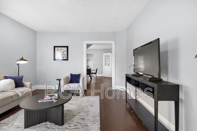 Photo - 1011 E Raymond St