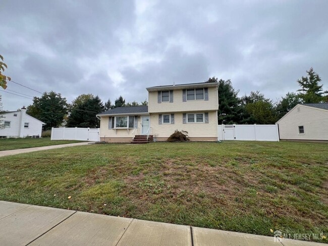 Building Photo - 515 Netherwood Ave Rental