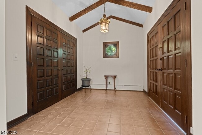 Photo - 8 Crosby Ln