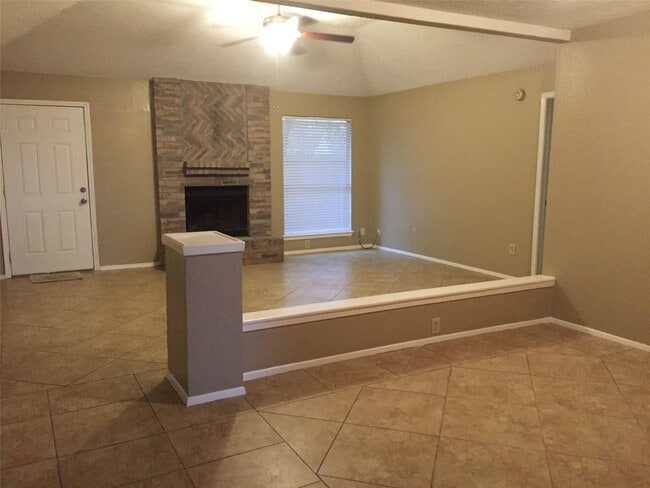 Photo - 17318 Edgehaven Dr