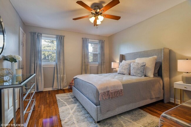 Building Photo - Gardens At Raritan Rental
