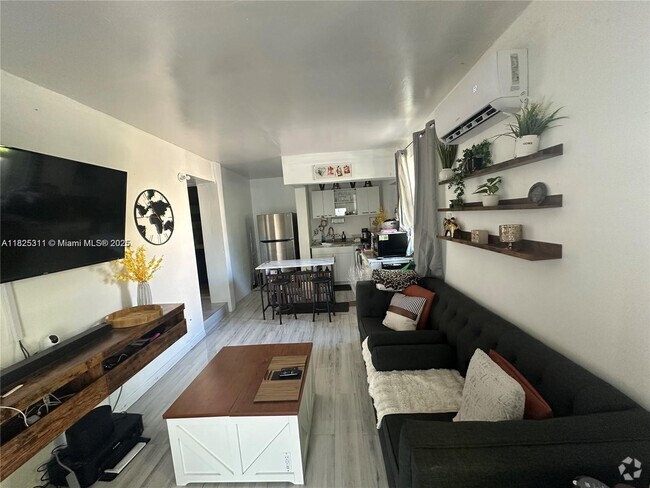 Building Photo - 510 NW 146th St Unit 2 Rental
