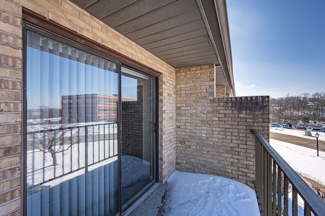 Skyridge Apartment Homes