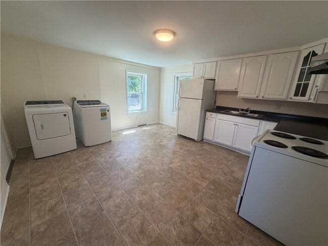 Photo - 1846 Ridge Rd