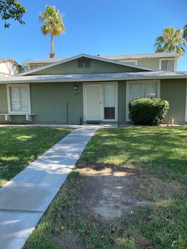 Building Photo - 1470 Elizabeth Ave Unit KERRY K & ERIC T SAWYER 1470 ELIZABETH AVE #3