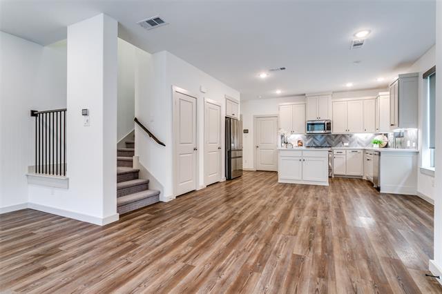 Photo - 253 McConathy Wy