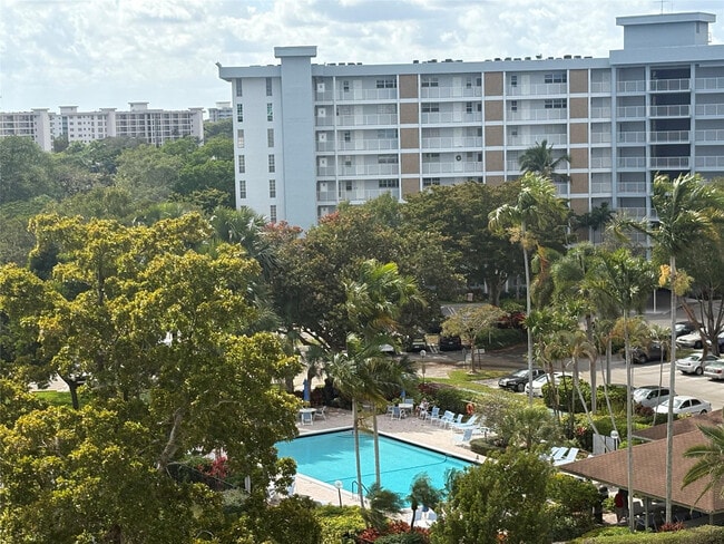 Photo - 2940 N Course Dr Unit 810