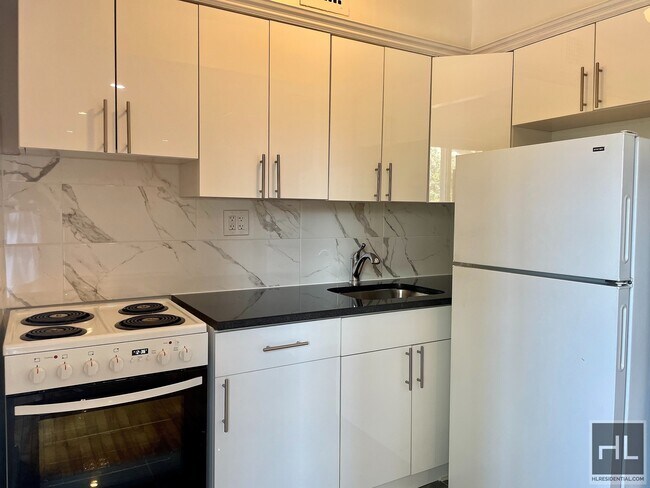 Photo - ASTORIA PARK SOUTH Unit 1J