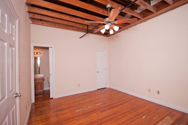 Photo - Market Olive 204 Unidad MO 204