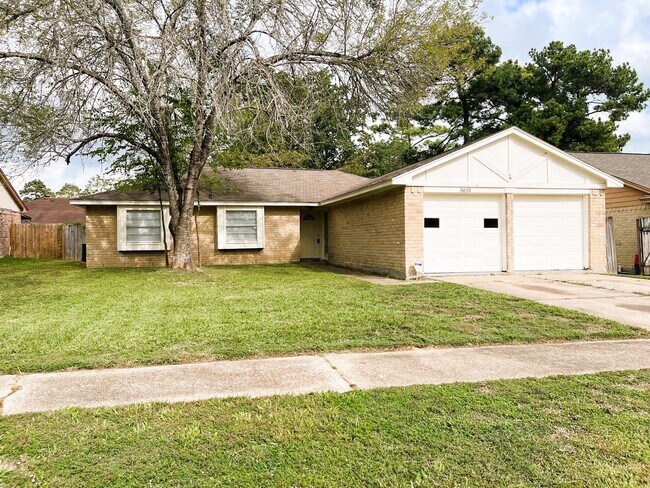 Building Photo - 5615 Lynngate Dr